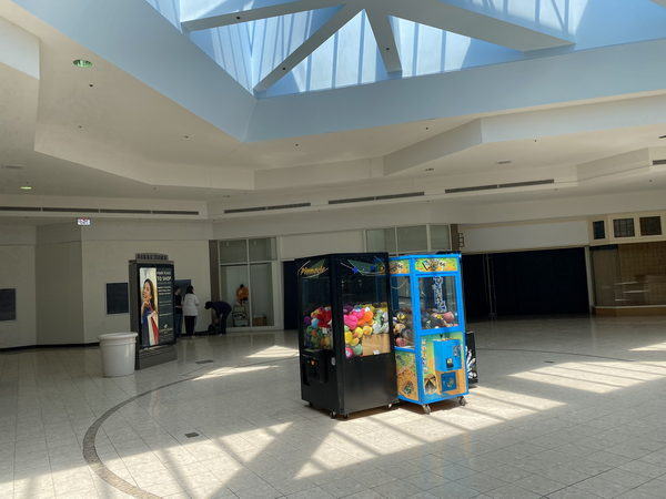 Lakeview Square Mall - May 29 2022